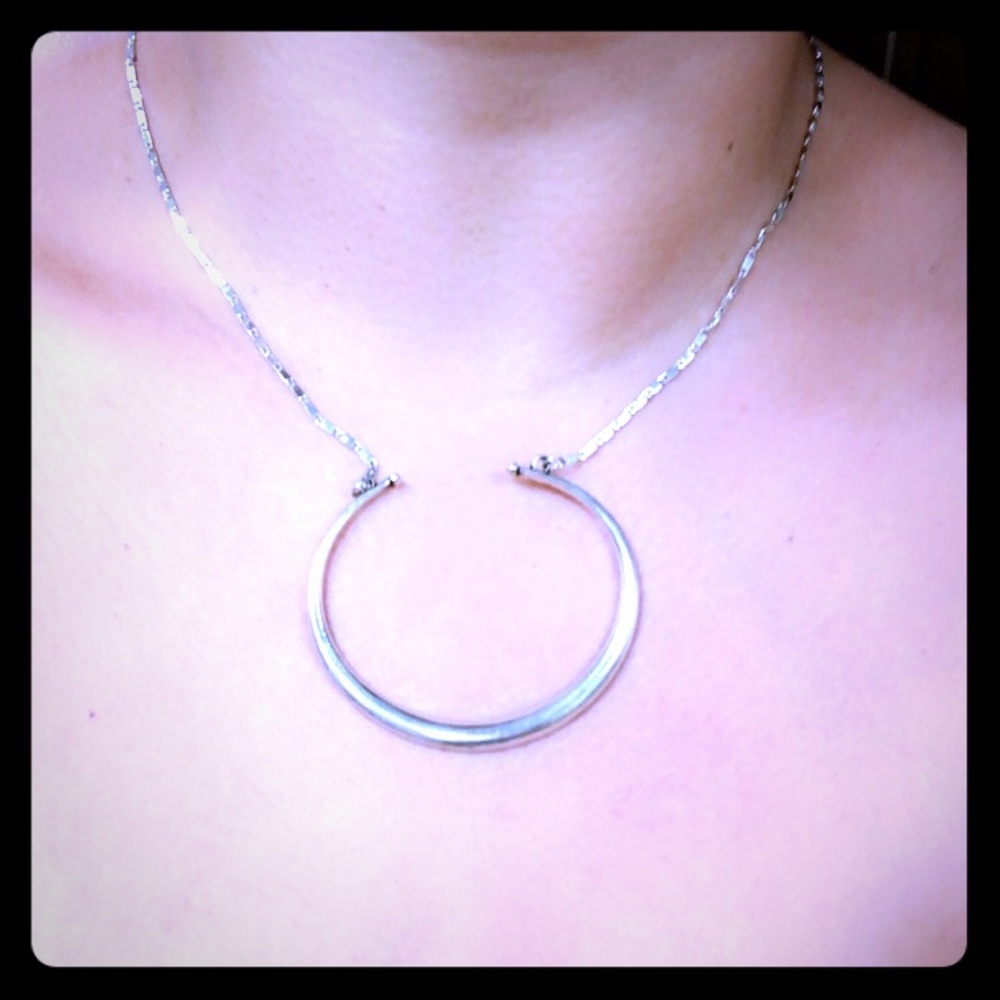 Fashion jewelry Silver necklace lobster clasp NWT